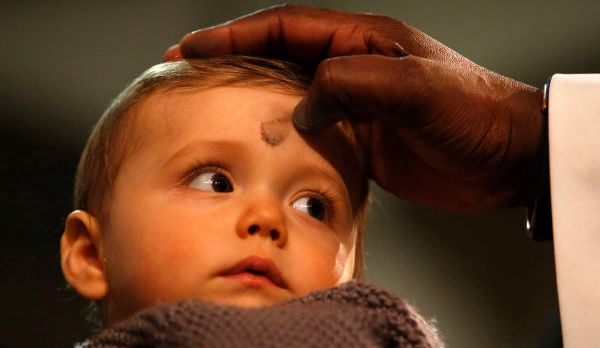 Enfant au mercredi des Cendres