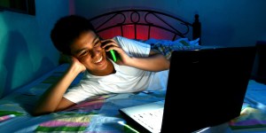 ¿Conoces los peligros reales de un niño con un teléfono móvil?