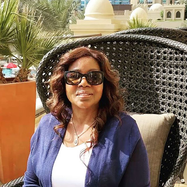 GLORIA GAYNOR