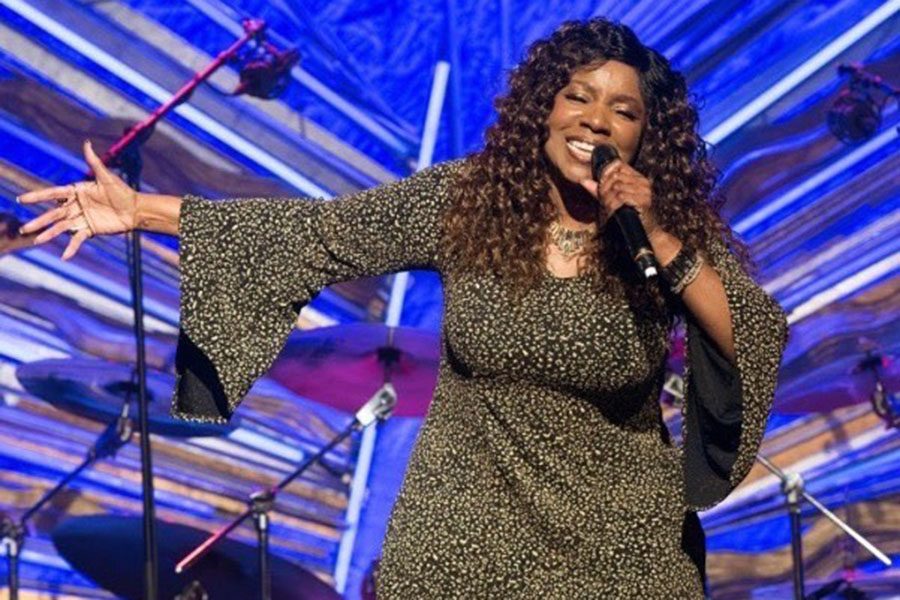 GLORIA GAYNOR