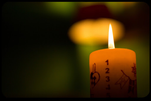 WEB-Danish-Advent-Candle-Albert-Chavarria-CC