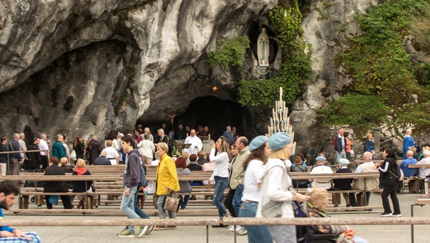 LOURDES