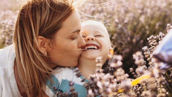 YOUNG MOTHER, LITTLE KID,