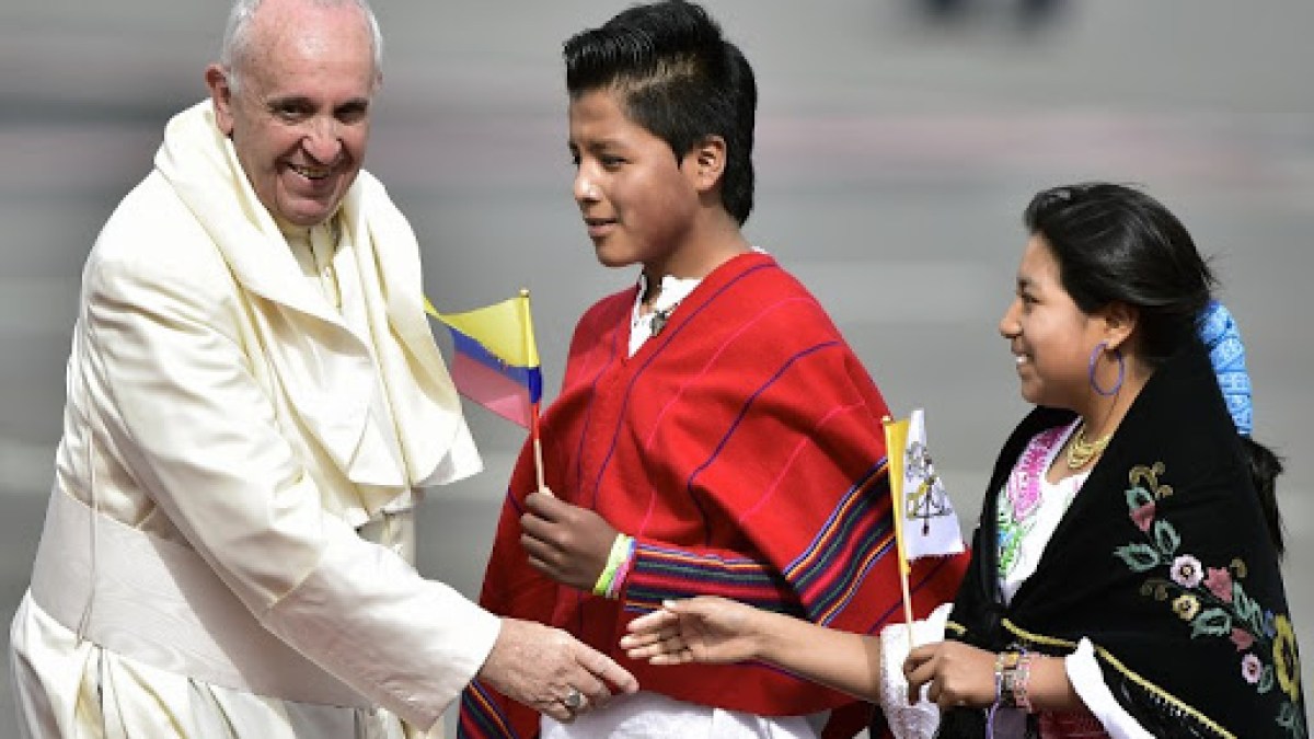 Papa Francesco in Ecuador arrivo con bambini – en