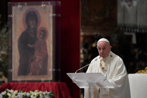 El Papa: Sacerdotes que murieron por coronavirus son santos de la puerta de al lado