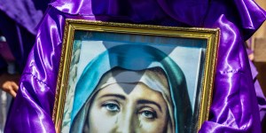 Milagro de la Dolorosa: El día que la Virgen abrió y cerró los ojos en Ecuador