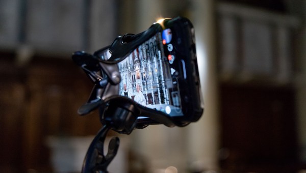 WEB2-MESSE EN DIRECT-CORONAVIRUS-AFP-080_hl_anita_1064026.jpg