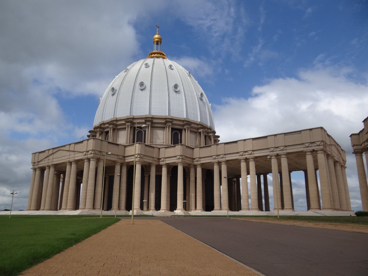 NOTRE DAME DE LA PAIX