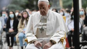 web2-pope-francis-rosary-vatican-c2a9-vatican-media-_2-1.jpg