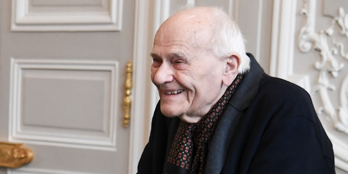 DR. CHRISTIAN CHENAY
