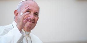 León XIV rindió homenaje al Papa Francisco, fallecido hace un año
