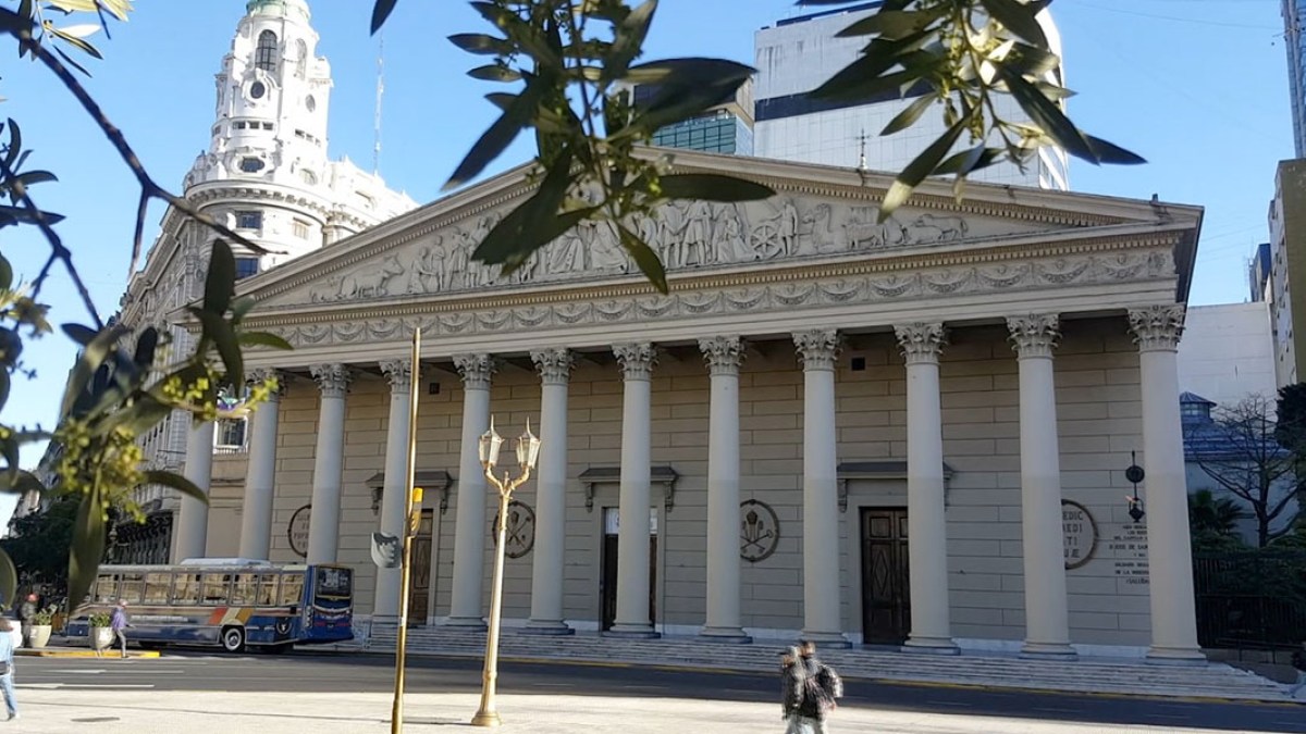 WEB3-CATHEDRAL-BUENOS-AIRES-ARGENTINA-@EpiscopadoArg.jpg