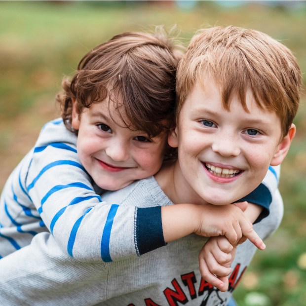 BROTHERS, SMILE, HAPPY