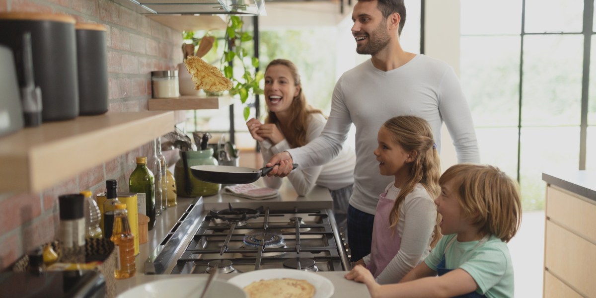 HOMA, FAMILY, COOKING