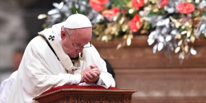 El Papa: ¿Cansado? ¡Haz una pausa y siéntate delante del sagrario!