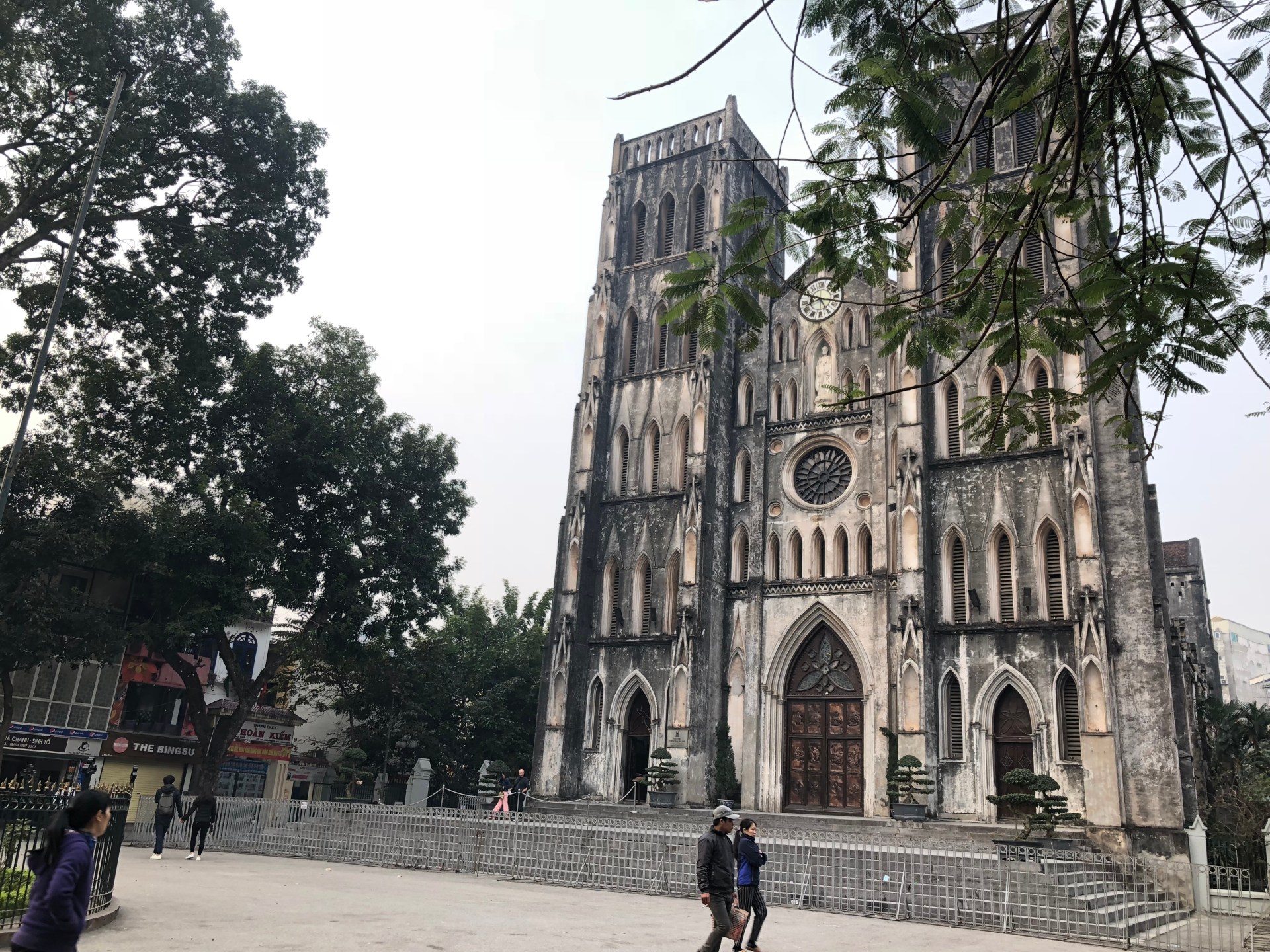 ST. JOSEPH'S HANOI