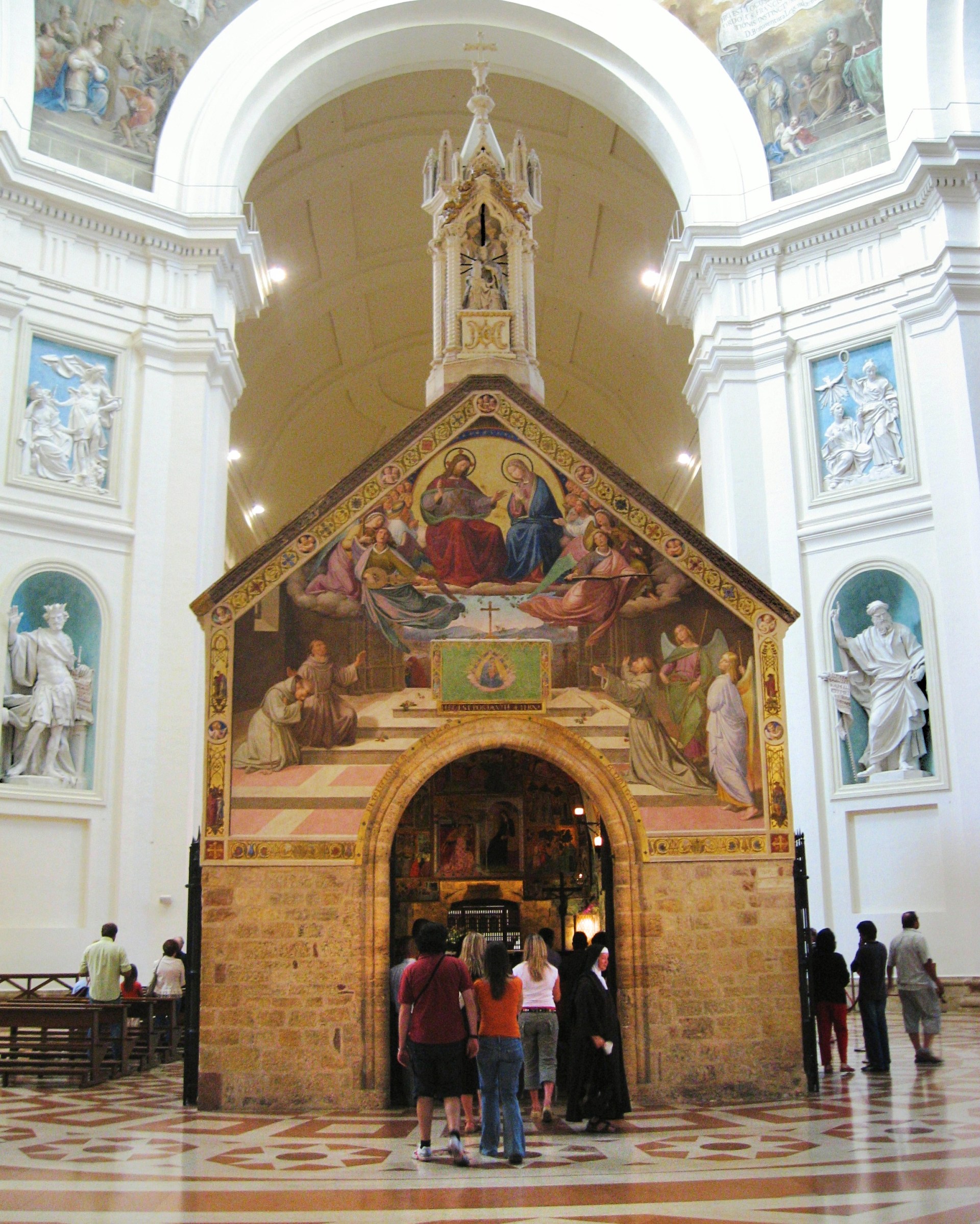 A pilgrimage in the footsteps of St. Clare
