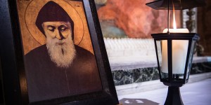 ¿Sabías que san Chárbel murió en Nochebuena?