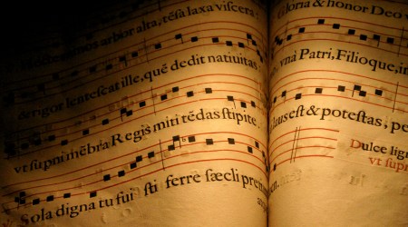 ¿De dónde se tomaron los himnos de la Liturgia de las Horas?