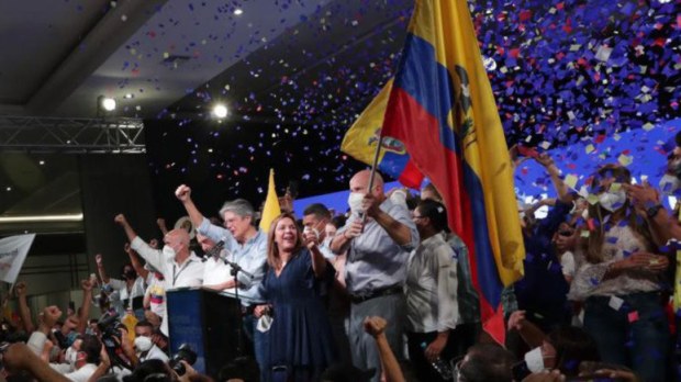 Es hora del Ecuador!”: Un mensaje de la Iglesia tras las elecciones