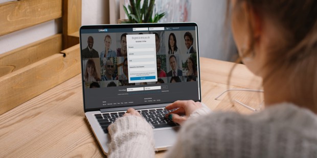 woman linkedin