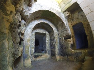 Explora las catacumbas cristianas más importantes fuera de Roma