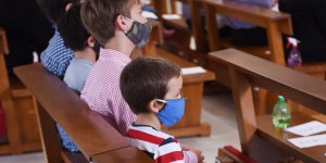 La iglesia de Ecuador que promueve una campaña del “buen vestir”