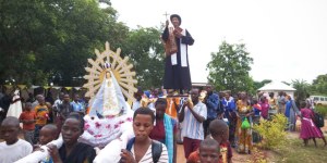 La nueva aventura del Santo Cura Brochero: Llegó a Tanzania