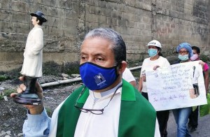 Alfredo Infante, un jesuita ejerciendo el sacerdocio en medio de guerras y conflictos