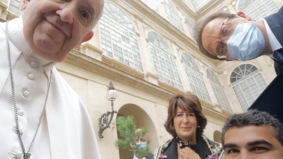WEB2-Pope-Francis-and-Michael-Haddad.jpg