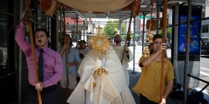 Fotos exclusivas: el Bajo Manhattan hace grande al Corpus Christi