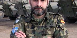 El capellán militar que se hizo pasar por un delincuente para salvar a un niño del tráfico de órganos