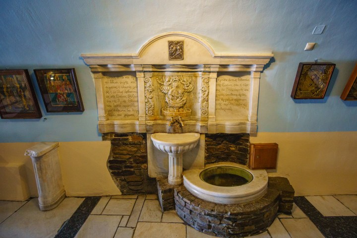 TINOS