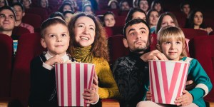 “Tengamos la fiesta en paz”, una película para toda la familia