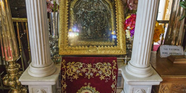 Santuario de la Virgen María de Tinos, la “Lourdes del Egeo”
