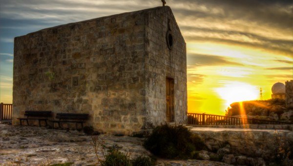 Corner Item Image - El poder de la oración: Pablo, Malta y la esperanza duradera