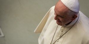 El Papa reza por las personas con enfermedades mentales y víctimas de suicidio
