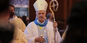 Brasil: De llamar “vagabundo” al Papa e insultar a la Iglesia a pedir disculpas