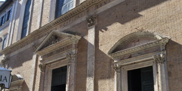 Iglesia de Santa María de las Almas del Purgatorio en Roma