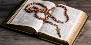 ¿Lo sabías? El Rosario está en la Biblia
