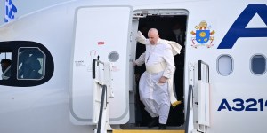 El Papa Francisco  pide «perdón» a los ortodoxos, en Grecia