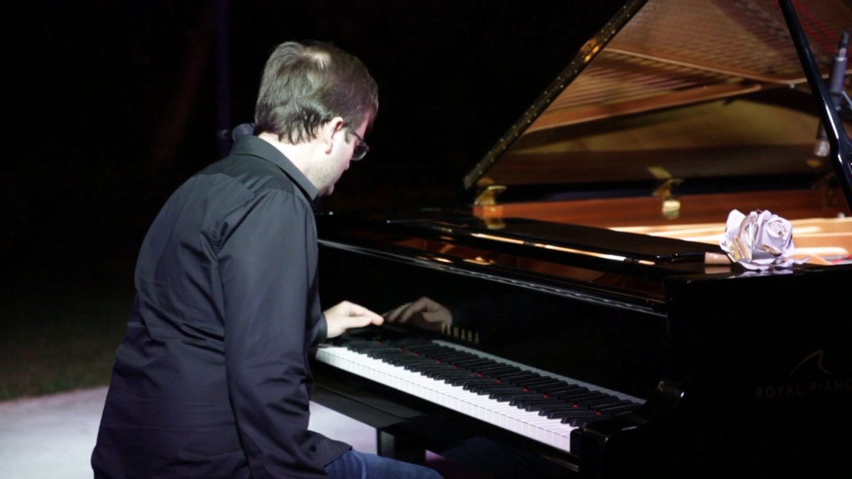 MANUEL LOPEZ