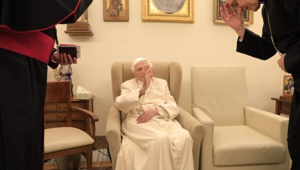 PAPIEŻ BENEDYKT XVI