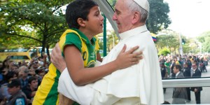 Nathan, el niño que hizo llorar al Papa, se prepara para la vida religiosa