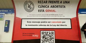 “Rezar frente a las clínicas abortistas está genial”