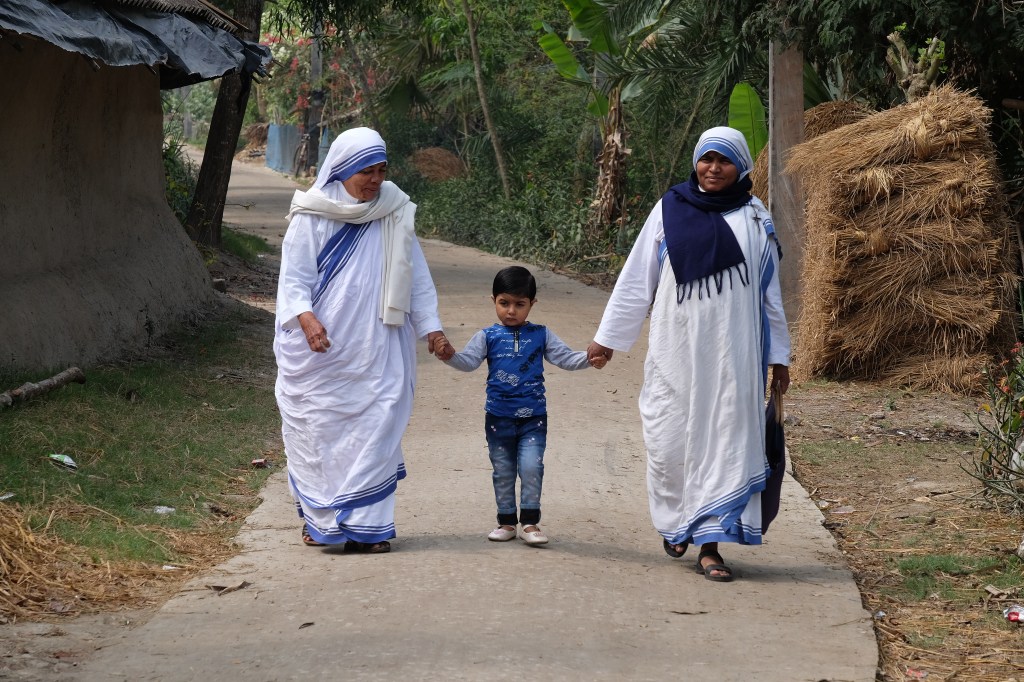 WEB2-CHARITY-NUNS-INDIA-shutterstock_1736354240.jpg