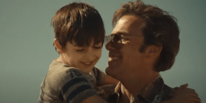 «The Tender Bar» – Todo padre habla (incluso al revés) del Padre
