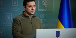 Conversación telefónica entre el Papa y Zelenski: profundo dolor por la guerra en Ucrania
