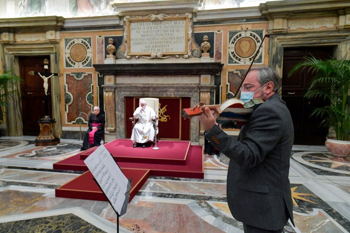 POPE dience to the Foundation Group House of the Spirit and the Arts members at the Vatican.