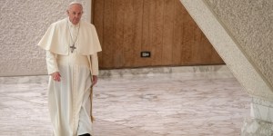 Crisis en Ucrania/ El Papa: «La guerra es una vergüenza para todos»